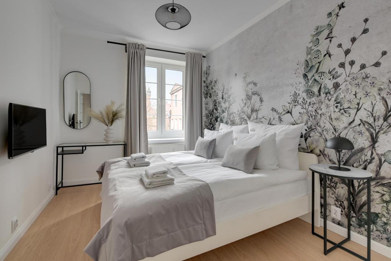 Old Town Ogarna IV Glamour By Downtown Apartments 格但斯克 外观 照片